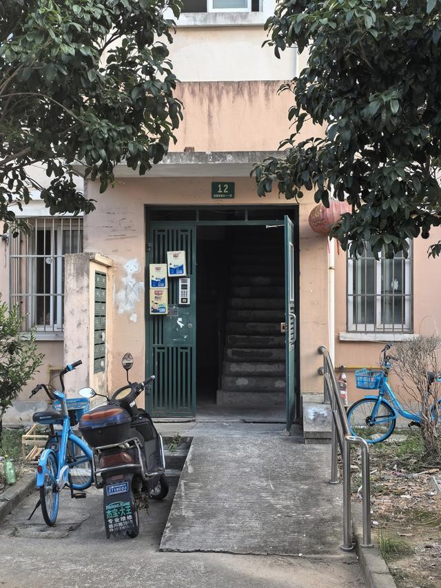又是政府早年统一改造实事工程该如何“善后”凯发K8国际娱乐浦东多个小区门禁同时瘫痪(图1)